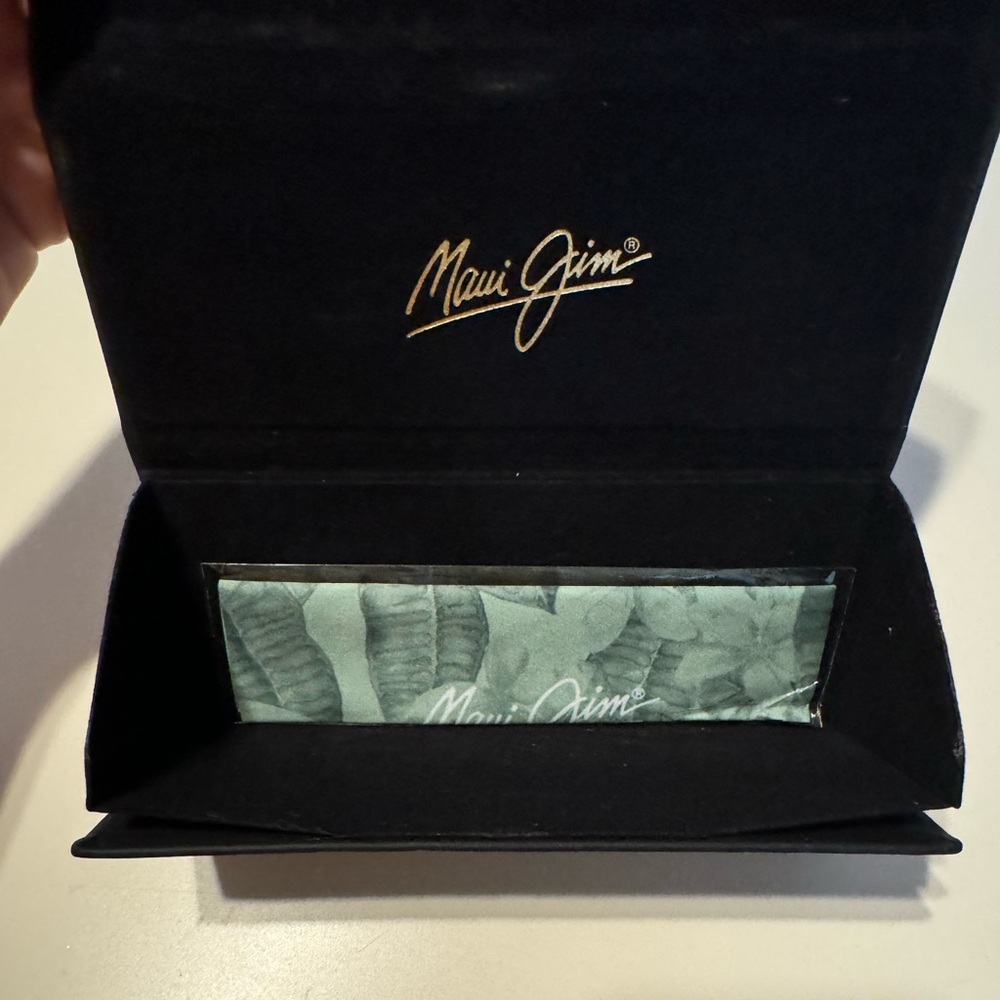 Maui Jim Sunglasses Empty Case With Cleaning Cloth - image 8